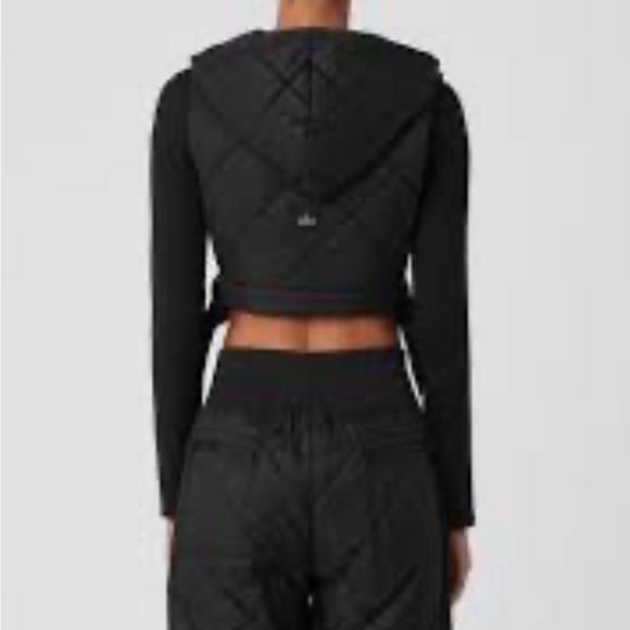 New ALO Snowrider Puff Sleeveless Vest Size Large - Picture 3 of 6